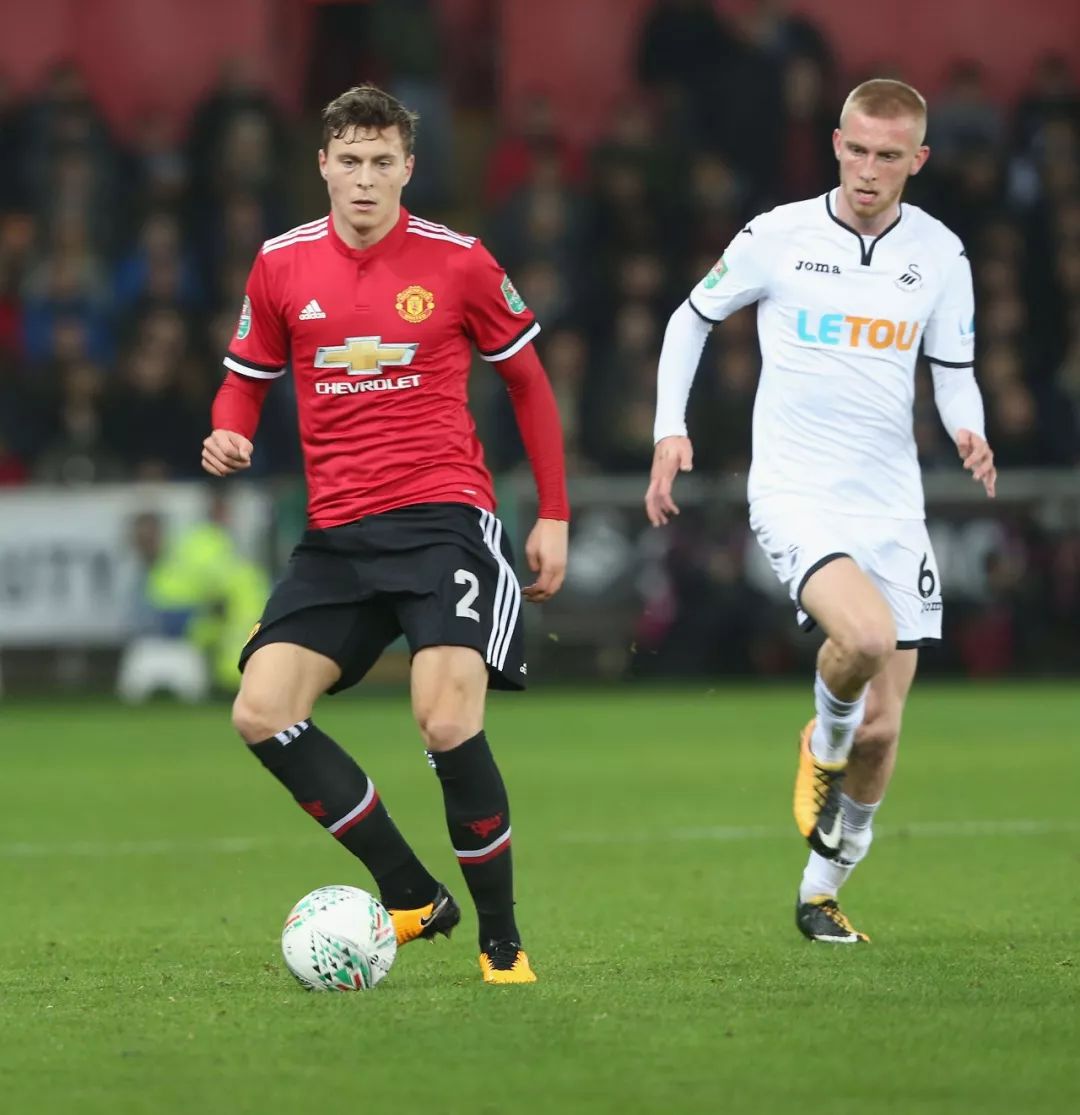 争冠的同时 争冠的同时